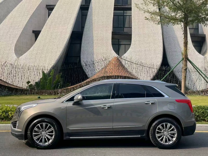 东莞17年凯迪拉克XT58