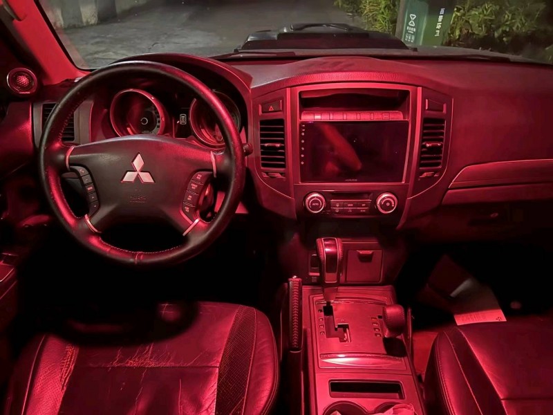 东莞10年三菱帕杰罗3