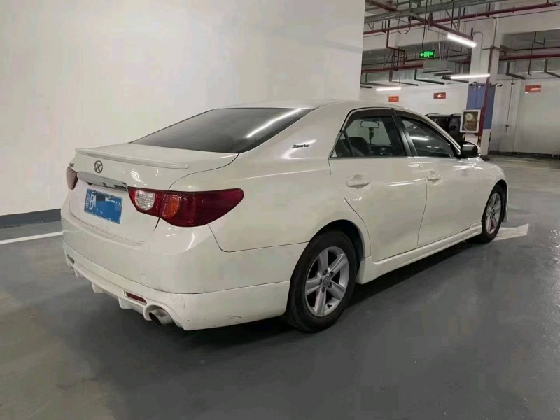 东莞11年丰田锐志4