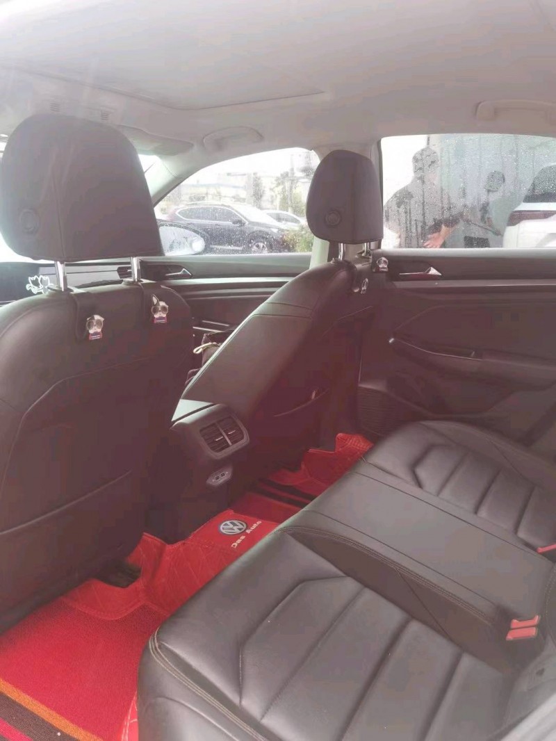 保定19年大众宝来7