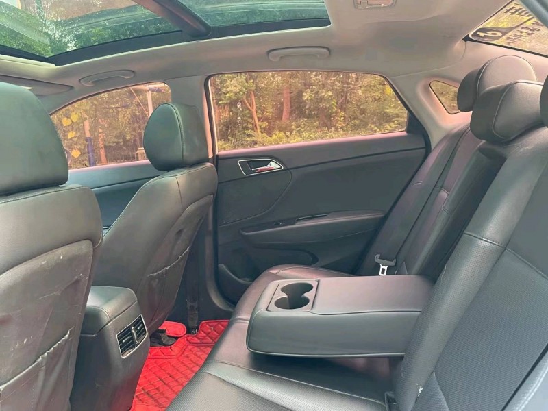 济宁17年现代名图6