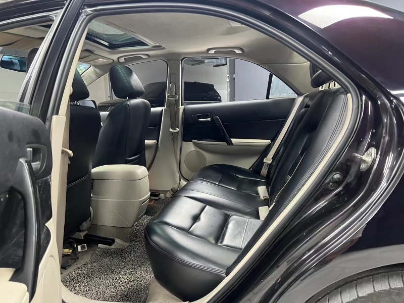 成都13年马自达66