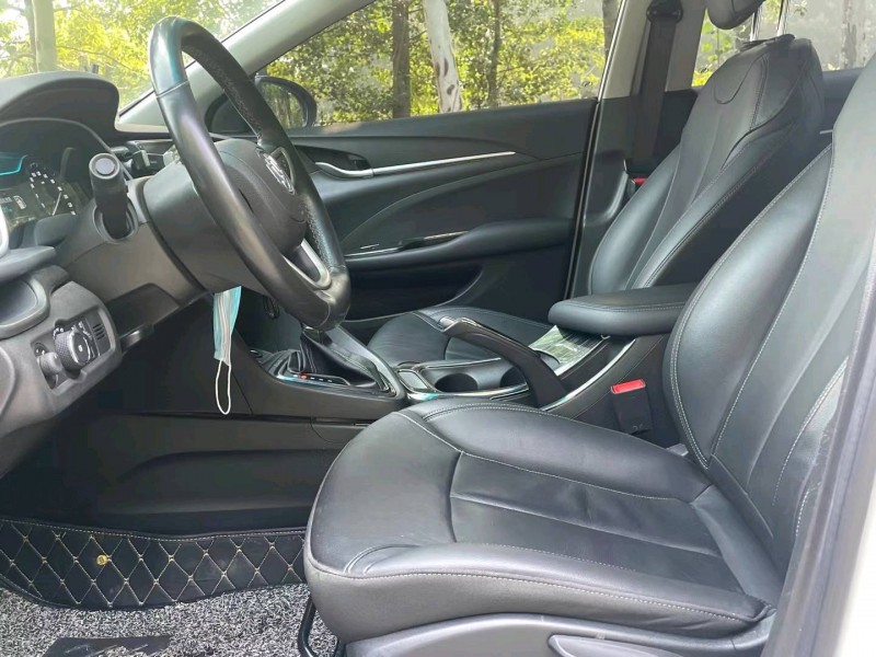 济宁18年别克英朗3