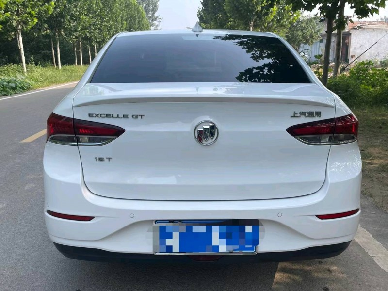 济宁18年别克英朗9