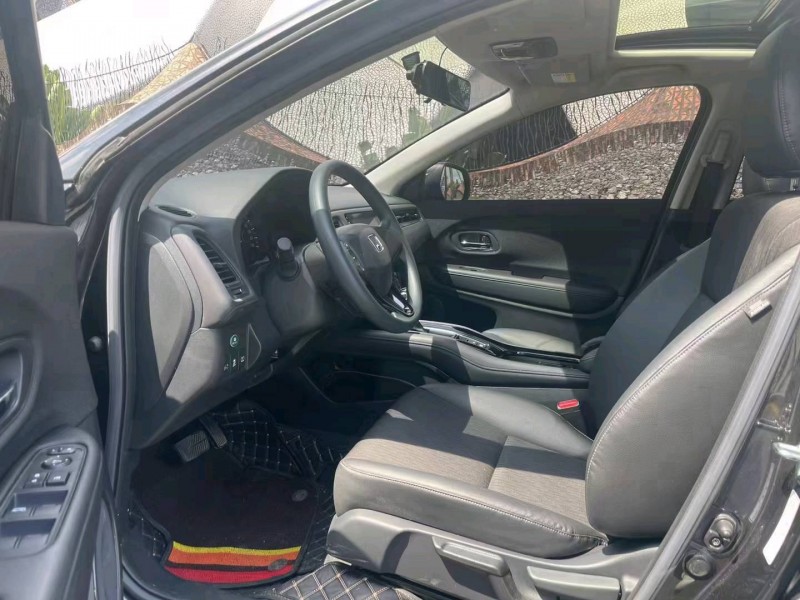 东莞22年本田缤智6