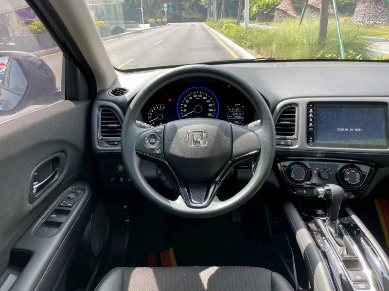 东莞22年本田缤智5