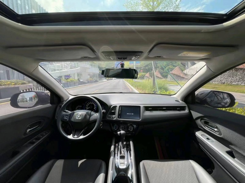 东莞22年本田缤智4