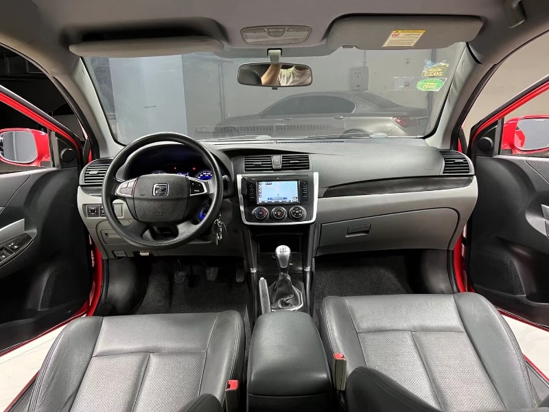 成都16年众泰T3008