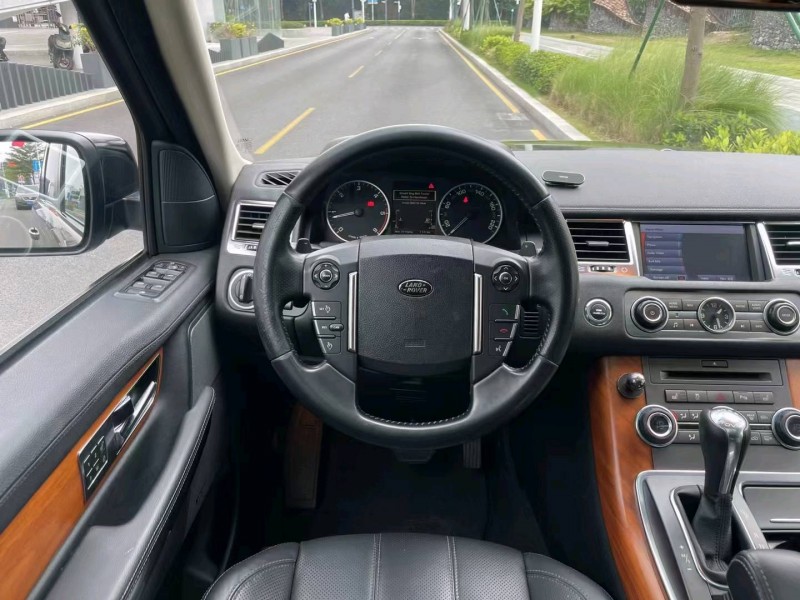 东莞10年路虎揽胜运动5