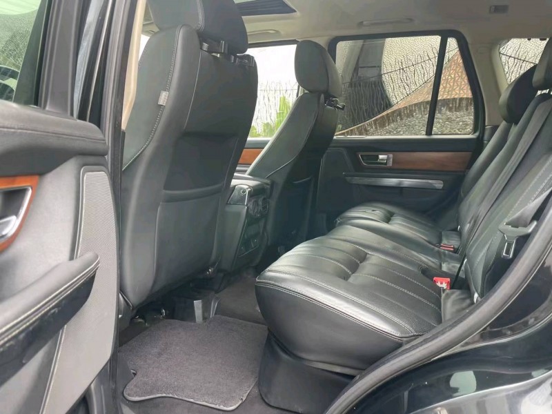 东莞10年路虎揽胜运动7