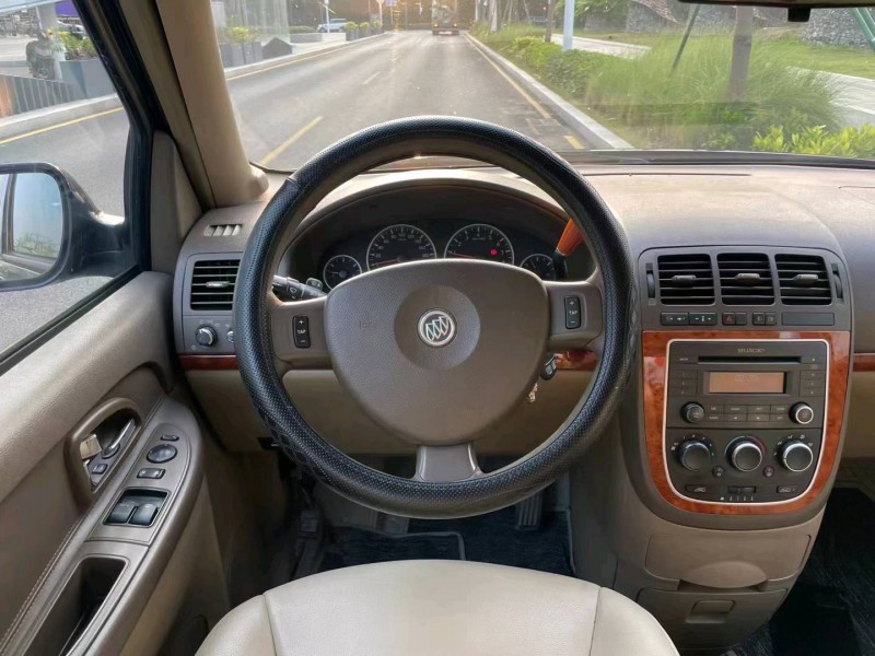 东莞11年别克GL85