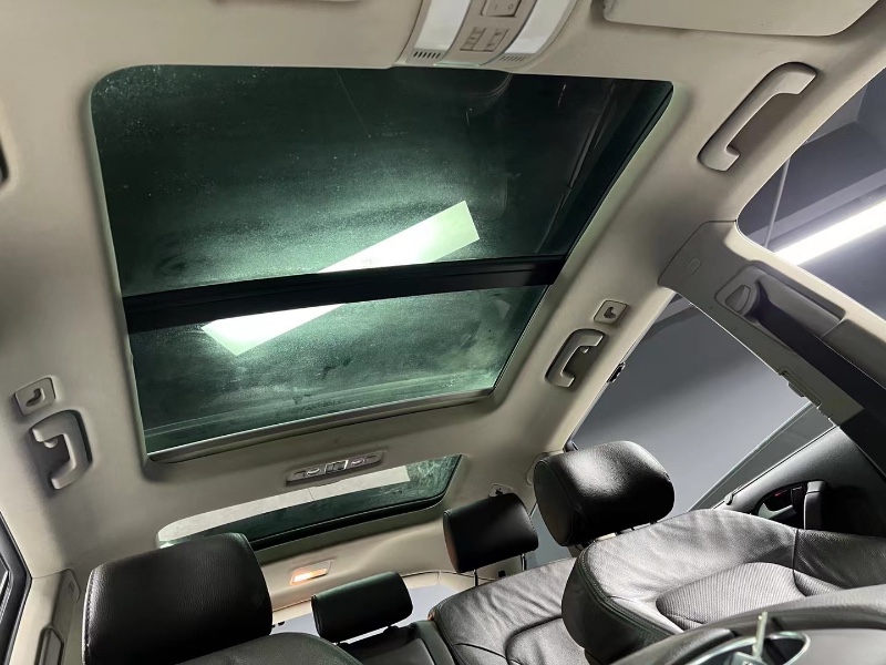 成都15年奥迪Q77