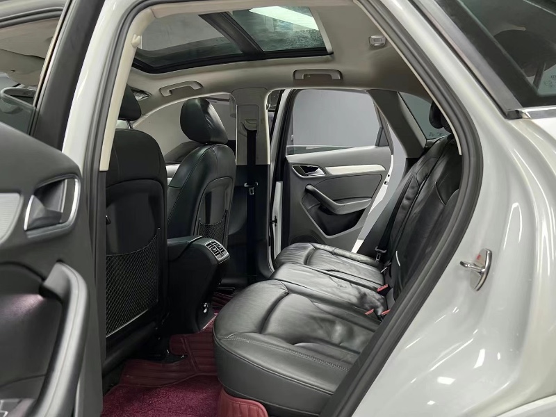 成都14年奥迪Q37