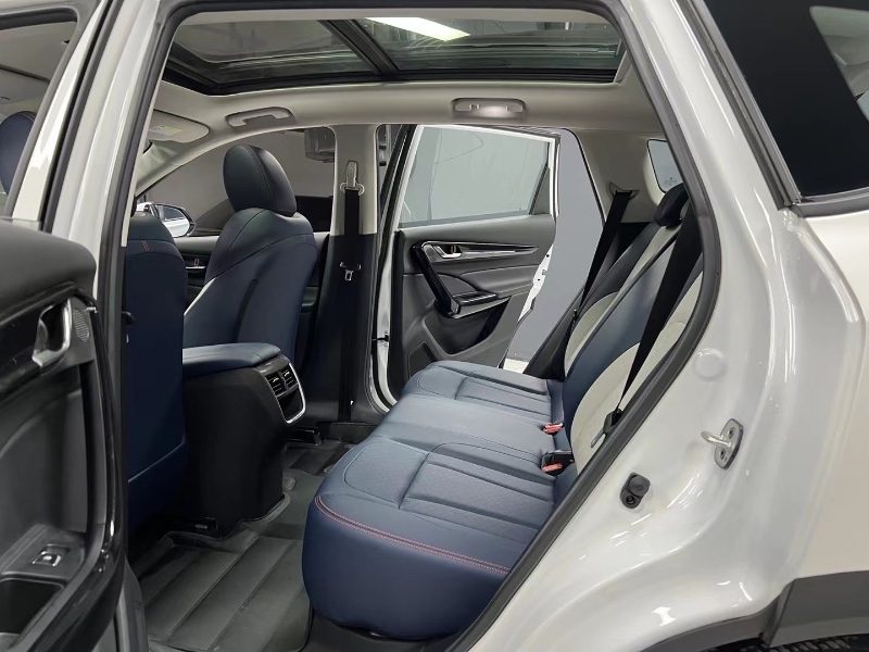 成都22年东风AX7pro7