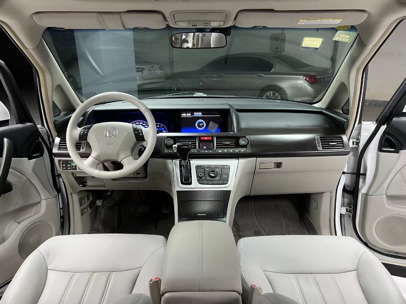 成都13年本田艾力绅7