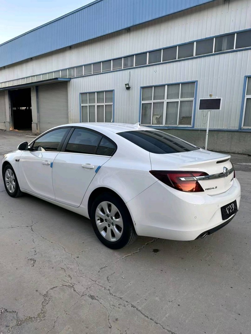 徐州17年别克君威2