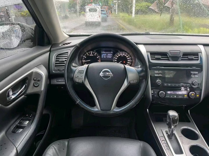 东莞14年日产天籁5