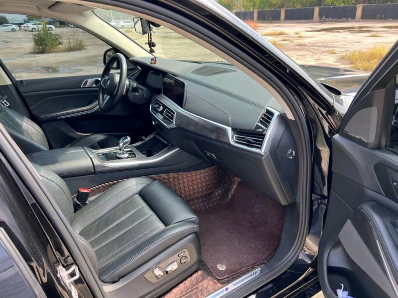 盐城19年宝马X56