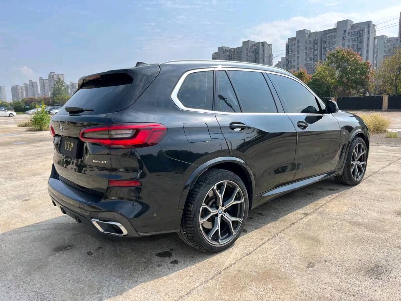 盐城19年宝马X58