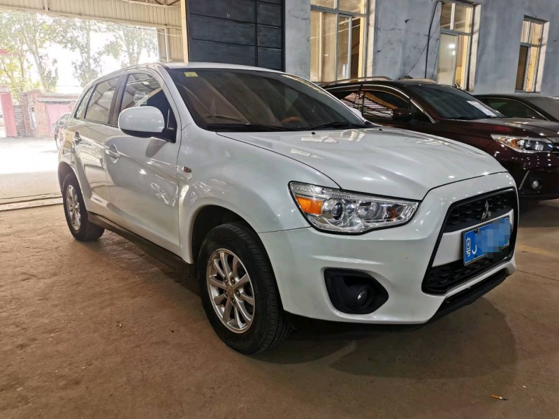 保定15年三菱劲炫6