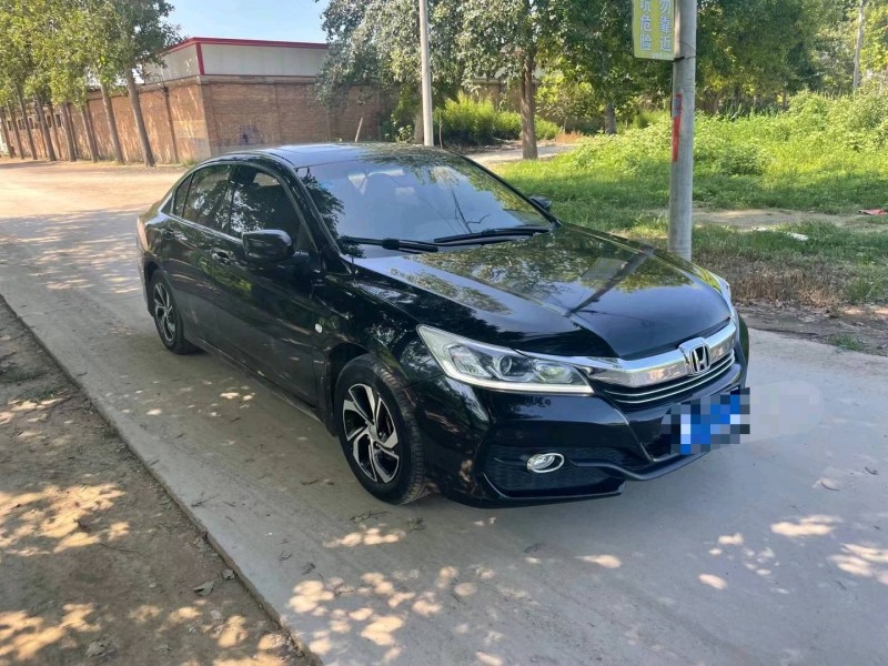 保定18年本田雅阁2