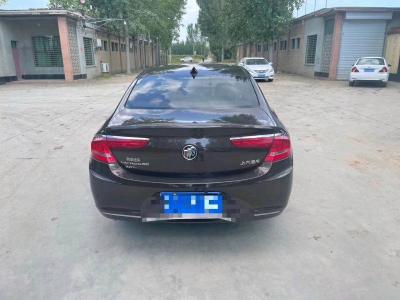 保定17年别克君越9