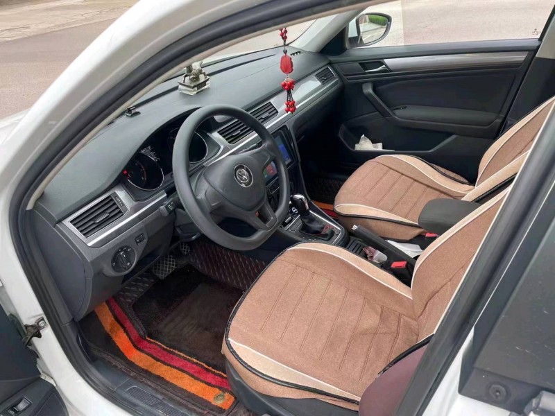 济南17年大众宝来7