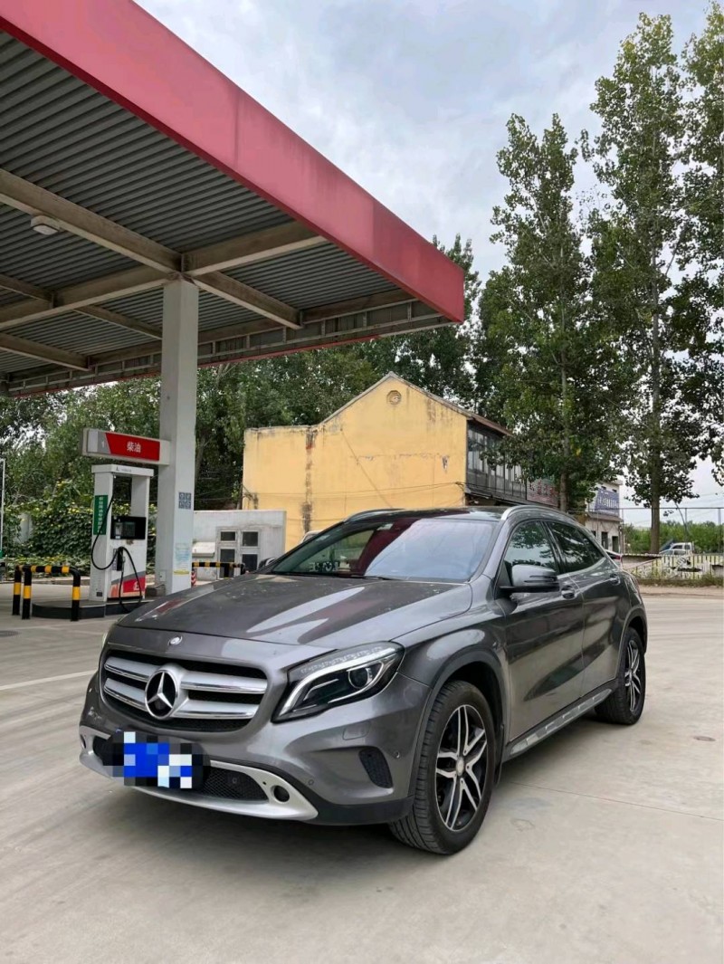 北京17年奔驰GLA2