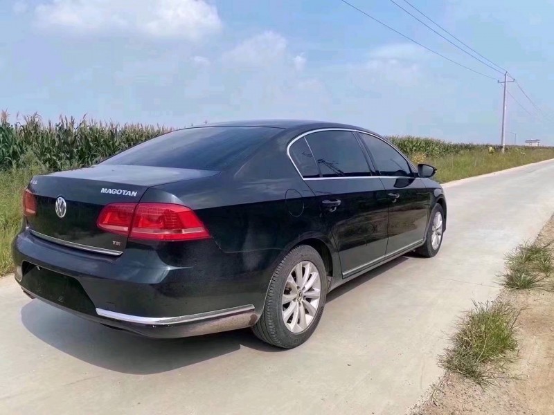 保定16年大众迈腾4