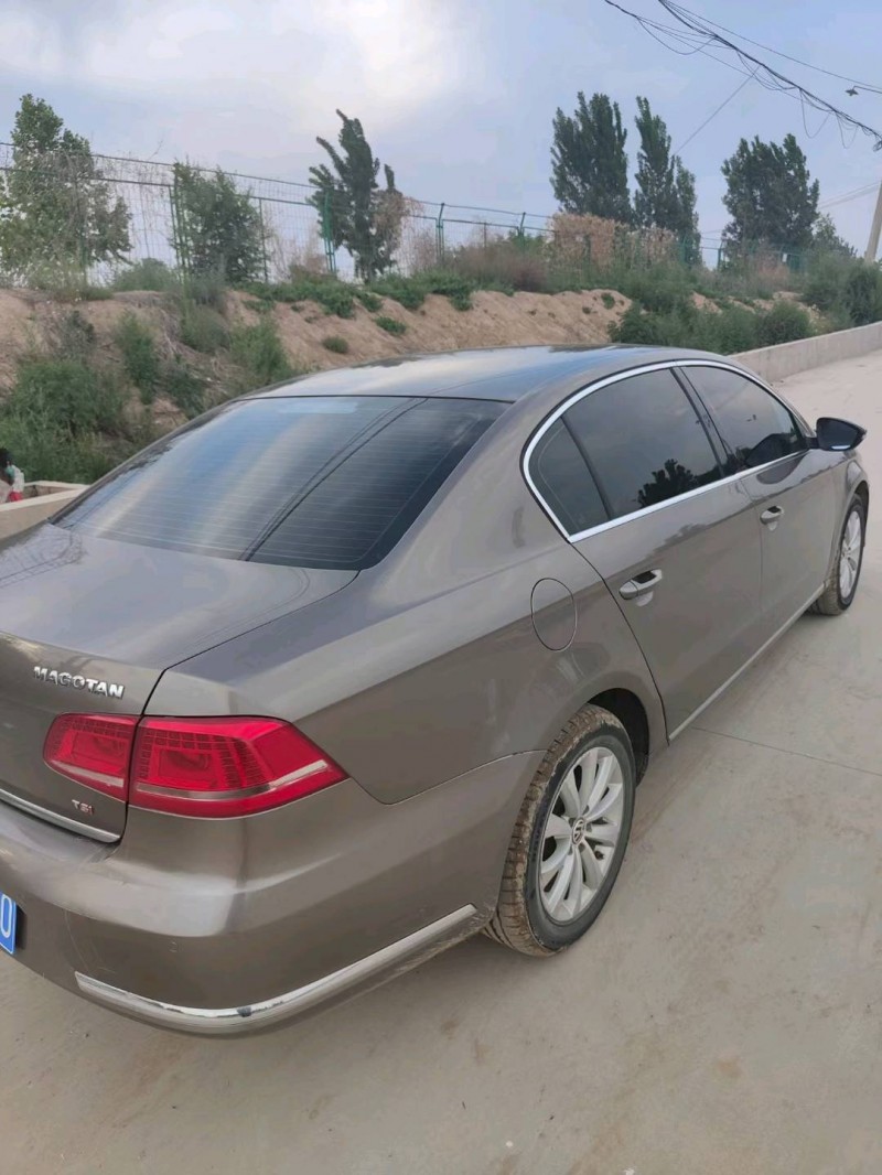 保定13年大众迈腾5