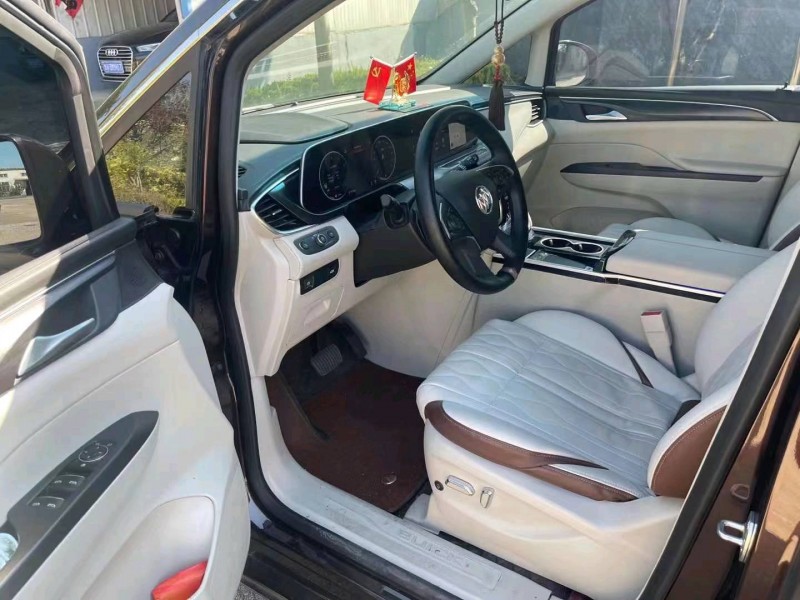 枣庄21年别克GL81