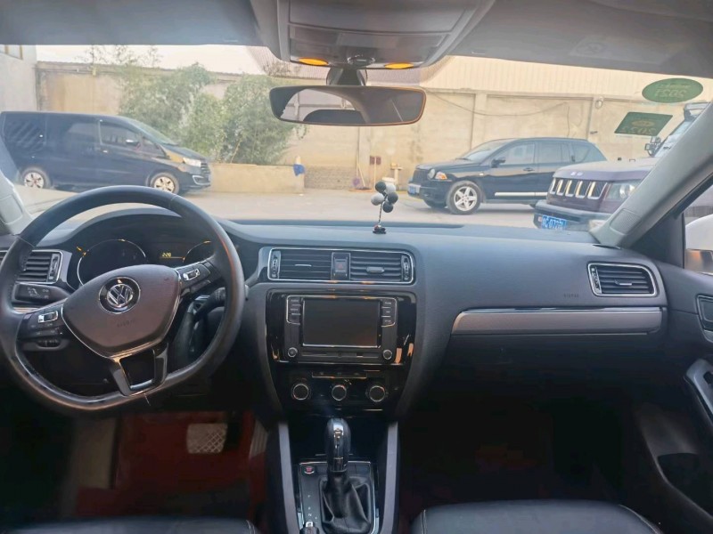 保定18年大众速腾5