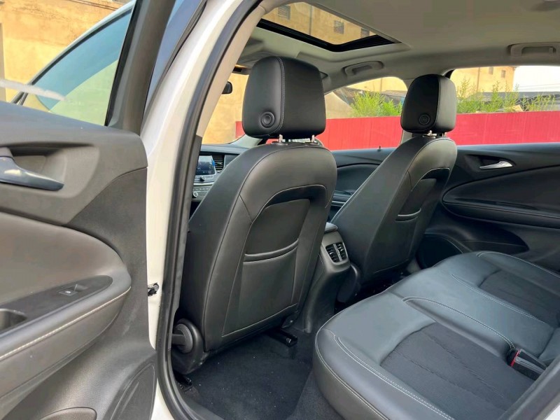 保定22年别克威朗6