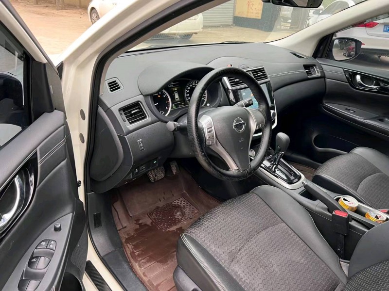 保定19年日产骐达5