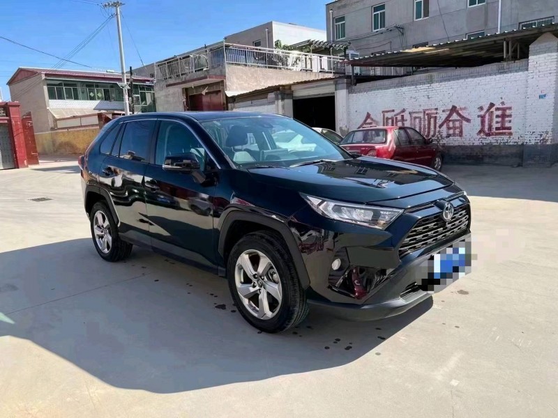 保定20年丰田RAV4荣放2