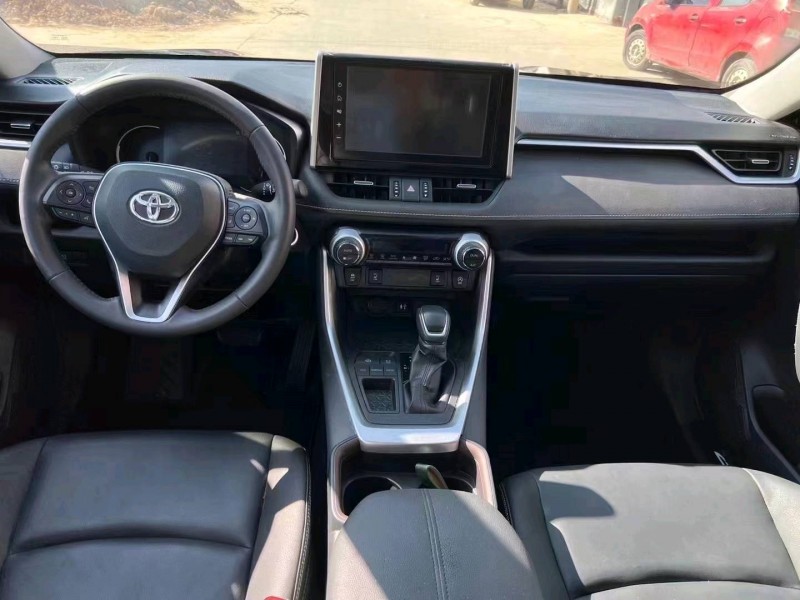保定20年丰田RAV4荣放4
