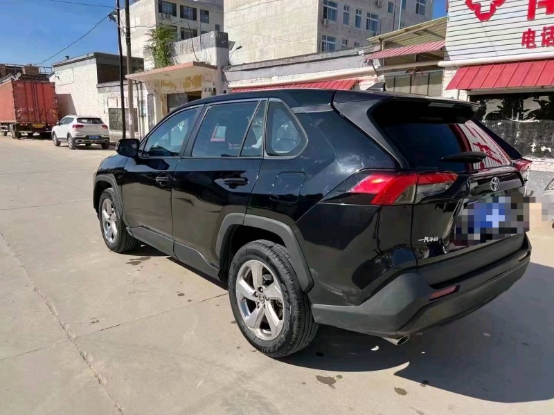 保定20年丰田RAV4荣放7