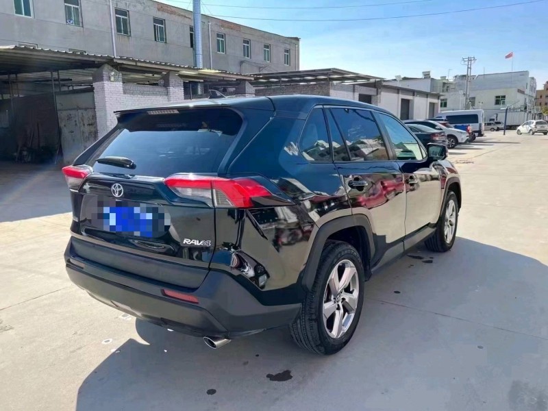 保定20年丰田RAV4荣放6