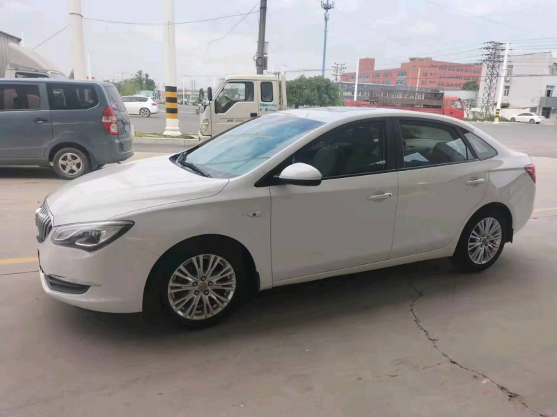 保定17年别克英朗2