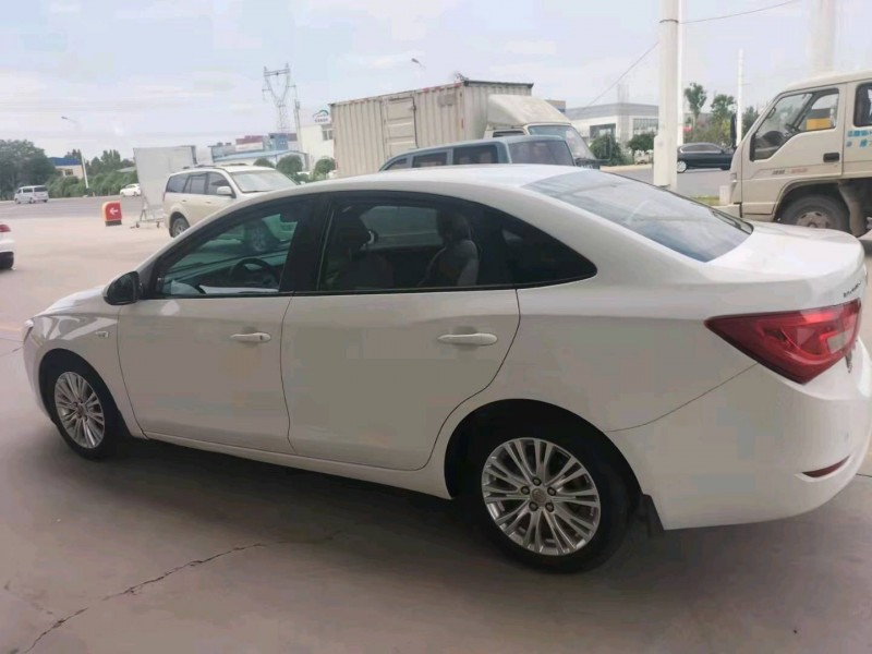 保定17年别克英朗5