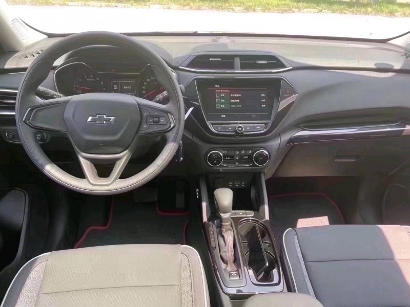 北京22年雪佛兰创界8