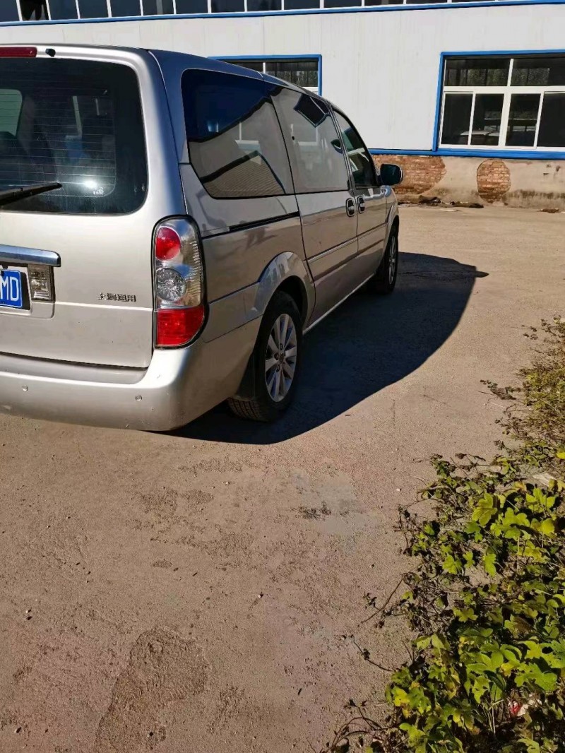 枣庄16年别克GL85