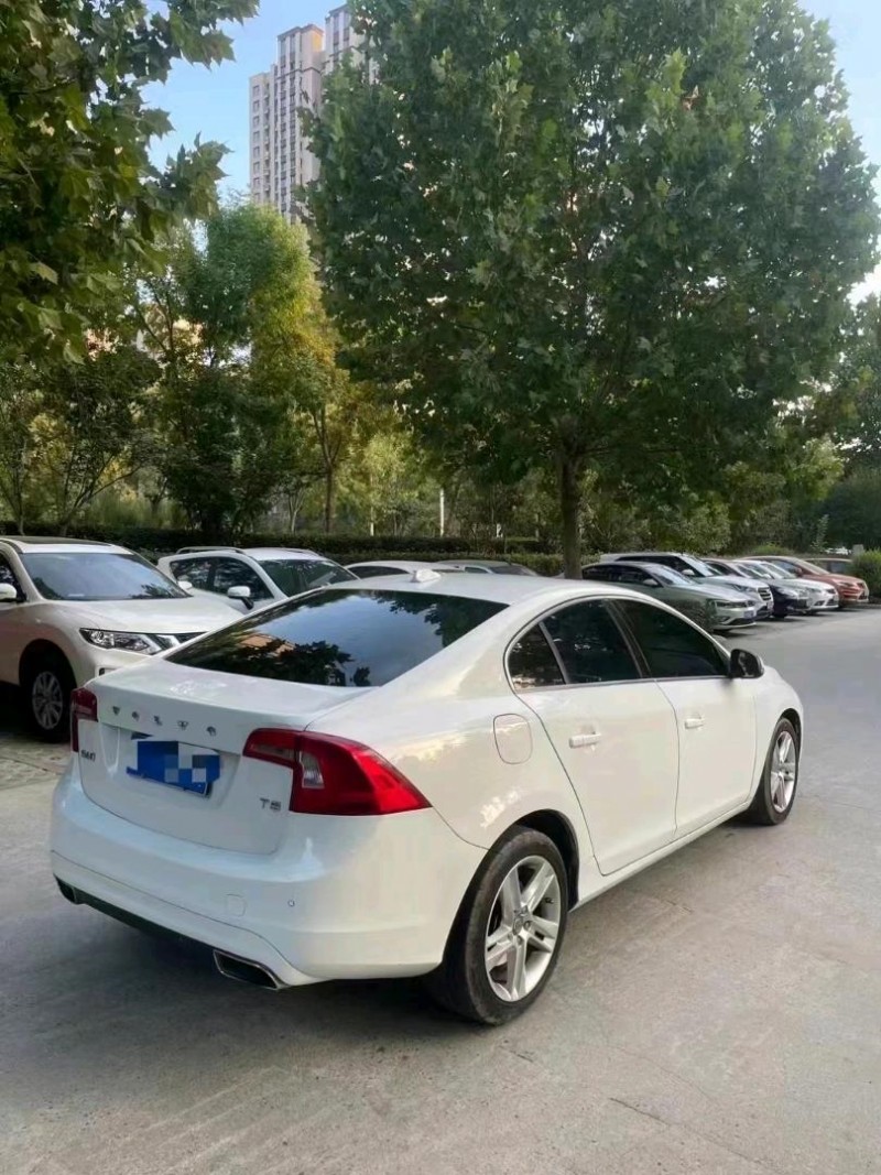 枣庄13年沃尔沃S60L7