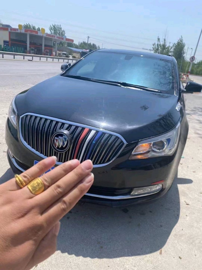 济南17年别克君越1