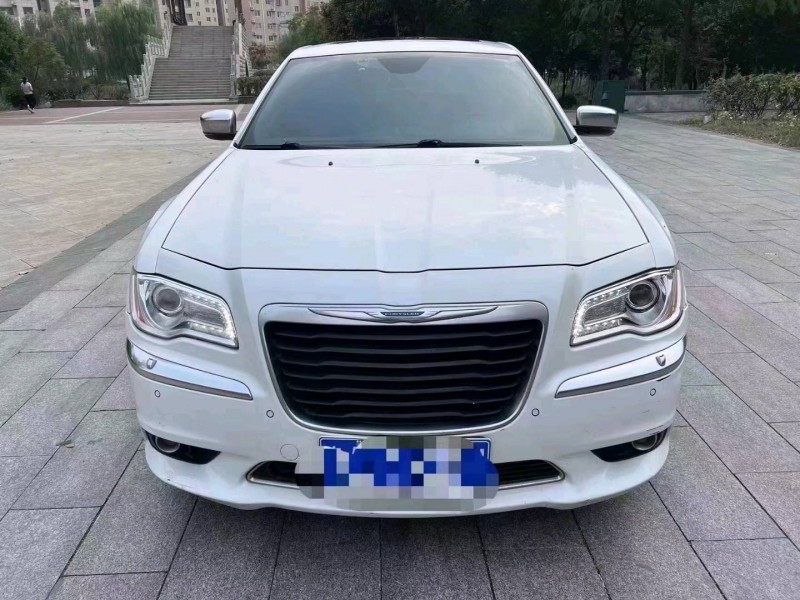枣庄15年克莱斯勒300C1
