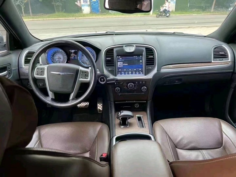 枣庄15年克莱斯勒300C3