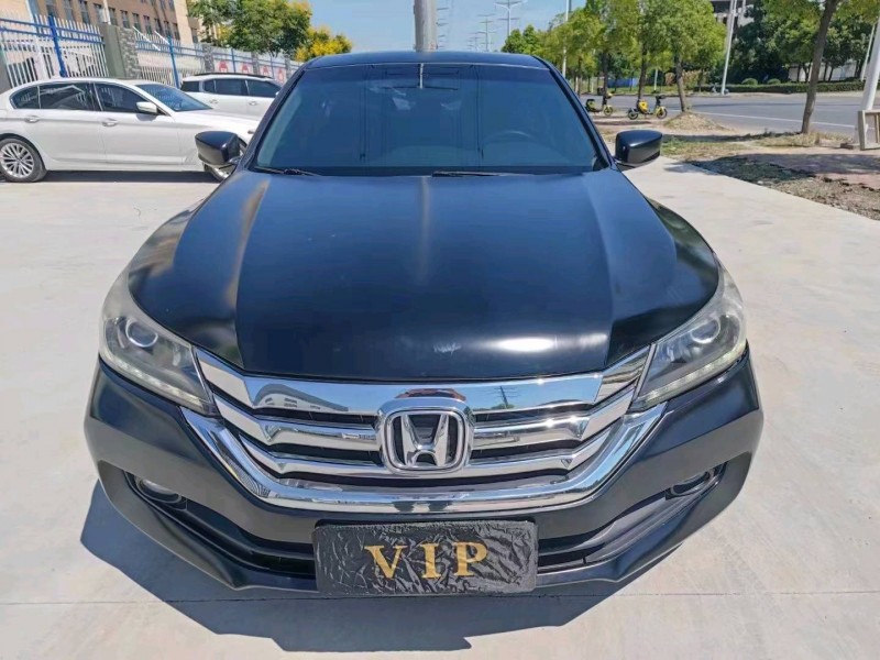 宜昌14年本田雅阁1