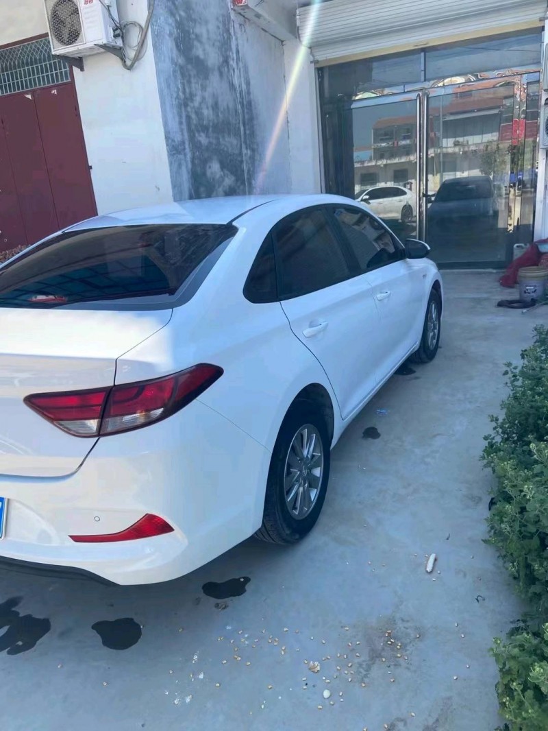 济南19年现代悦动7