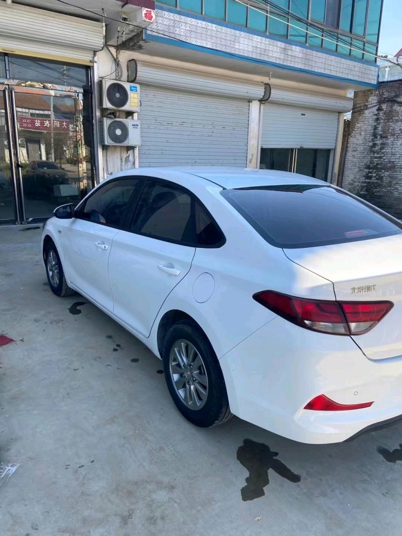 济南19年现代悦动8