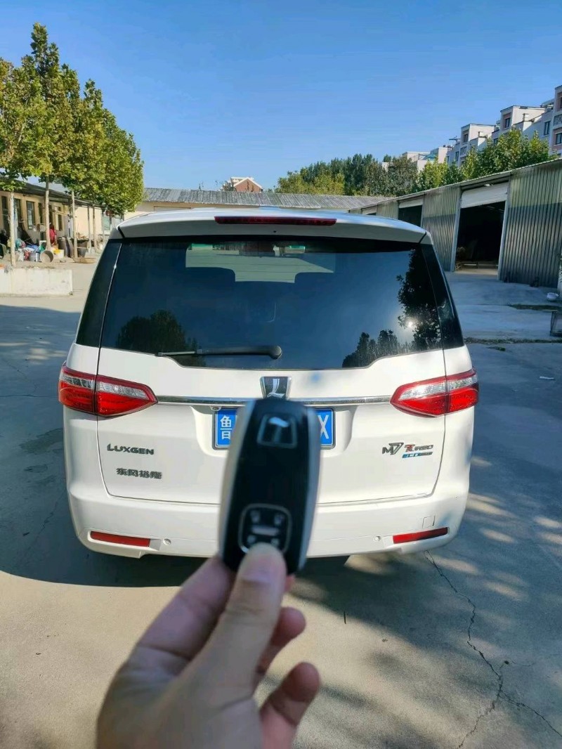 济南19年纳智捷大7 MPV9